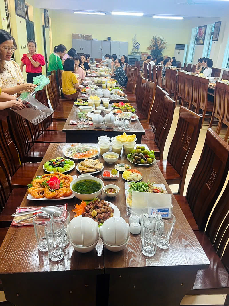 đặt cỗ ở chung cư the sun garden