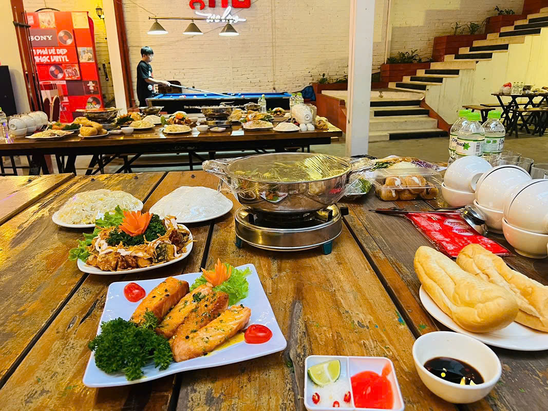 đặt cỗ ở chung cư grand sunlake