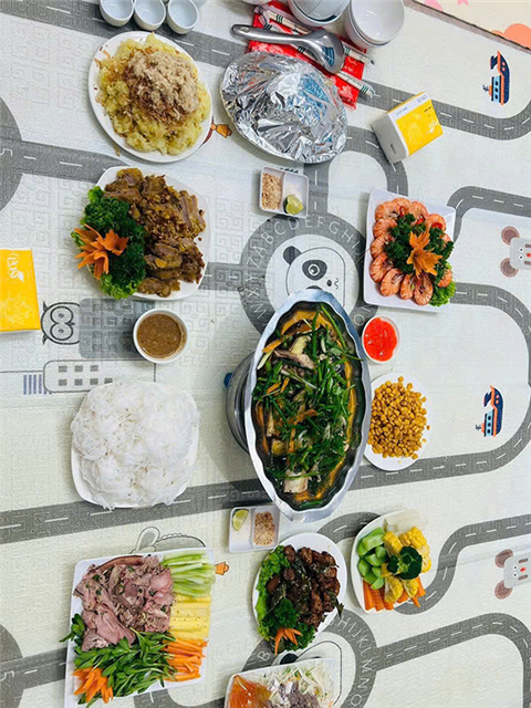 Ảnh đặt cỗ giỗ ở hà đông