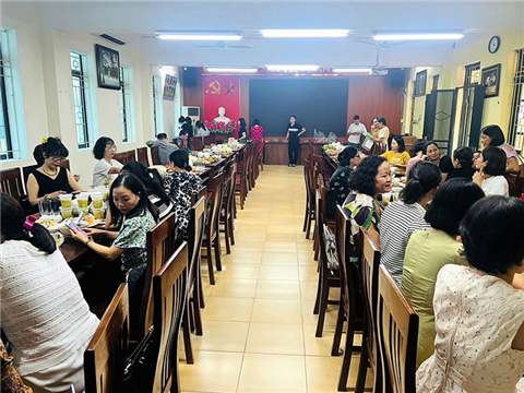 Ảnh đặt cỗ ở chung cư five star hà đông