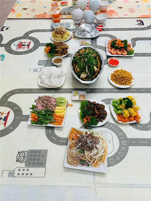 Ảnh đặt cỗ ở chung cư tera an hưng