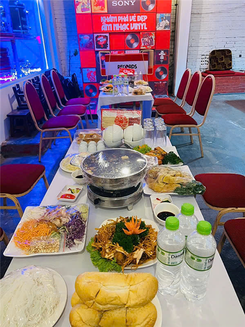 Ảnh đặt cỗ ở chung cư anland lake view